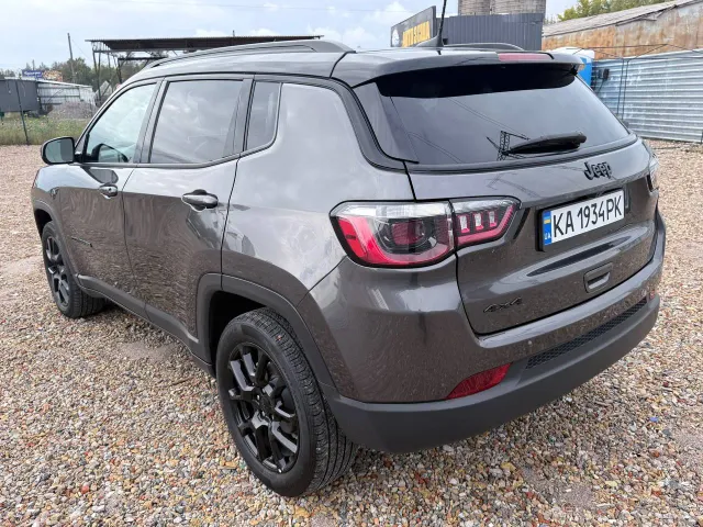 Jeep Compass - фото 5