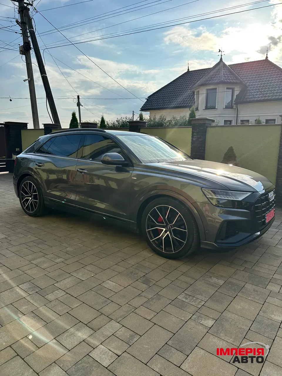 Audi Q8 - фото 4