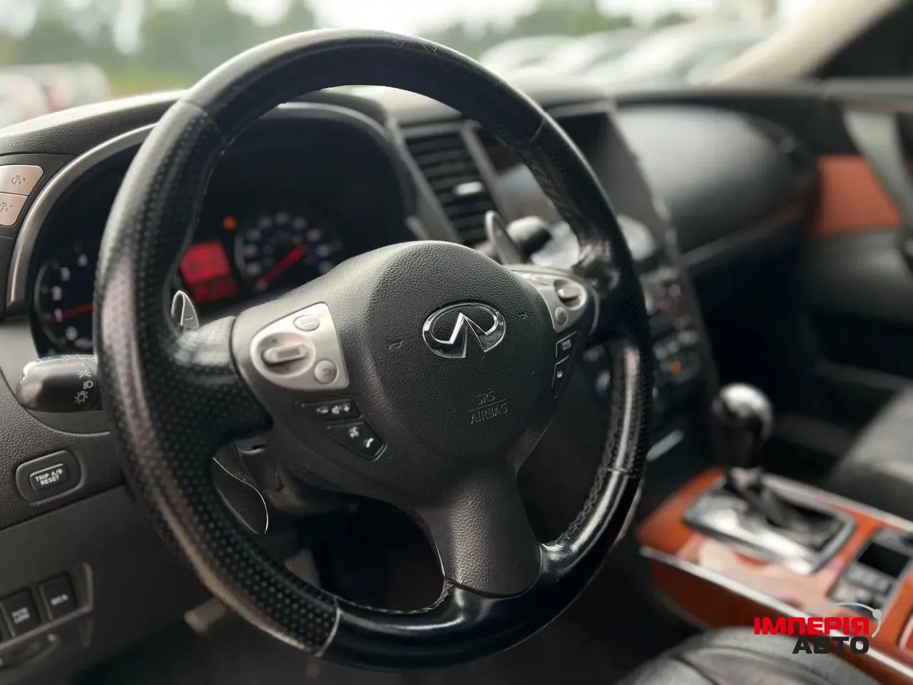 Infiniti FX - фото 6