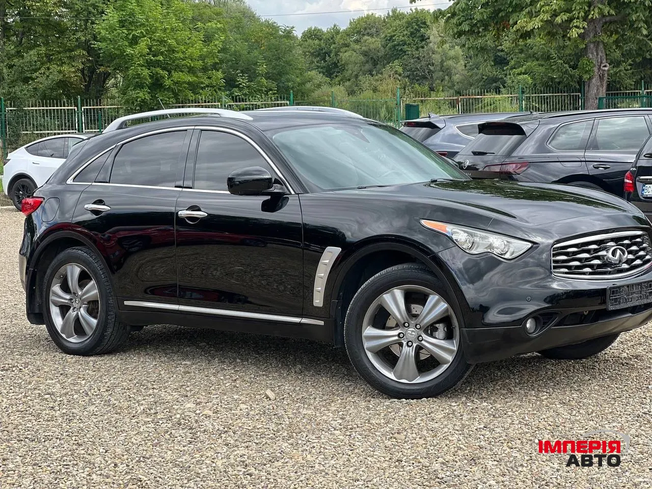 Infiniti FX - фото 5