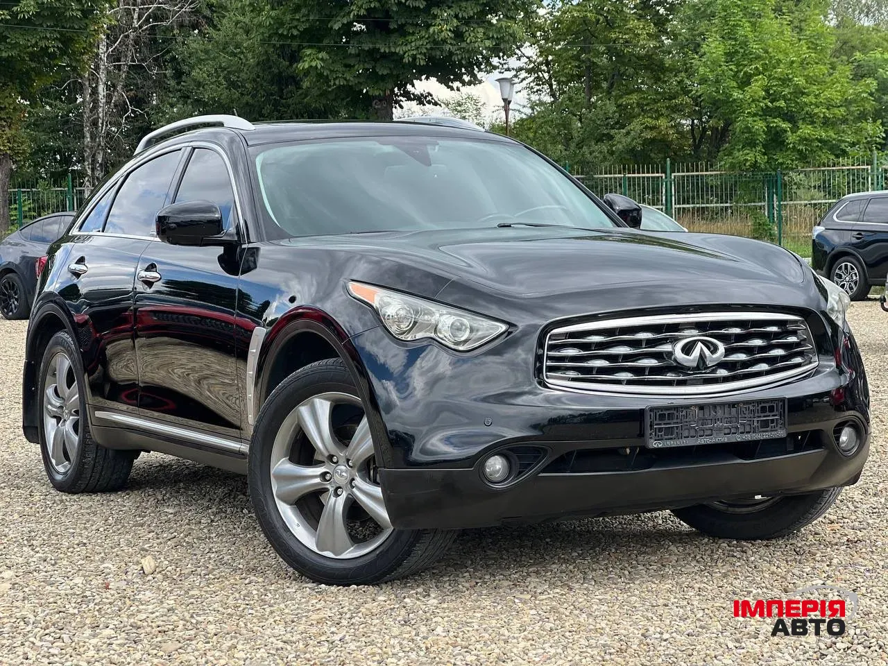 Infiniti FX - фото 1