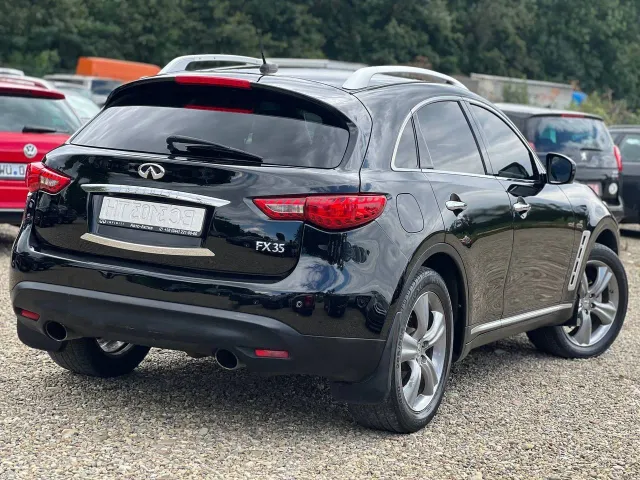 Infiniti FX - фото 3