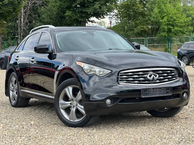 Infiniti FX - фото 1