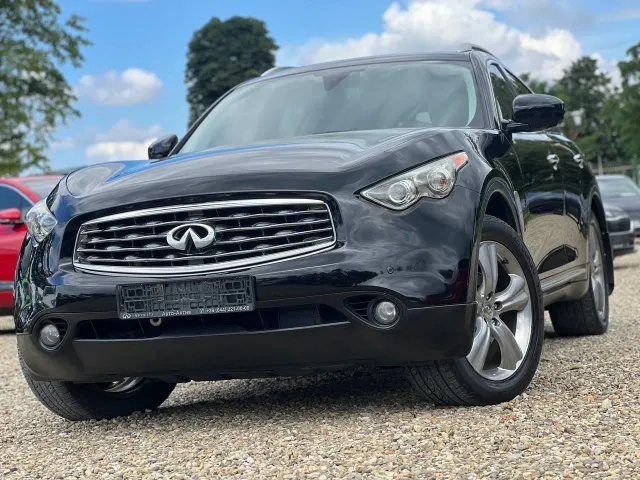 Infiniti FX - фото 2