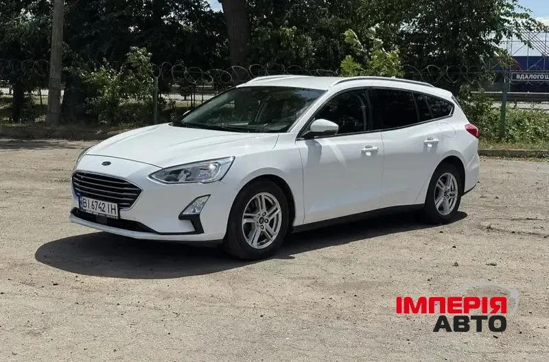 Ford Focus - фото 1