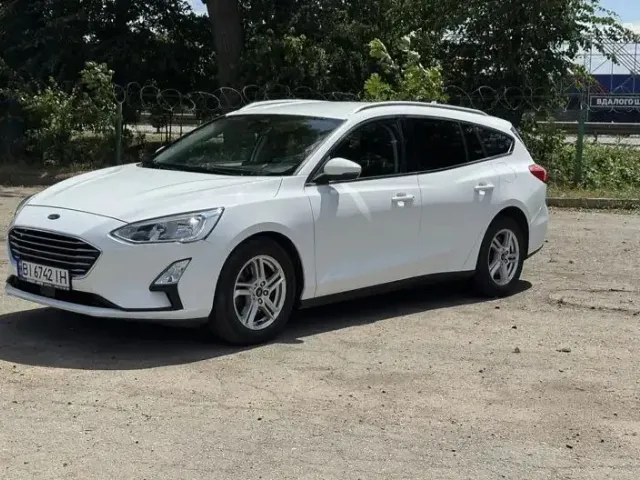 Ford Focus - фото 1