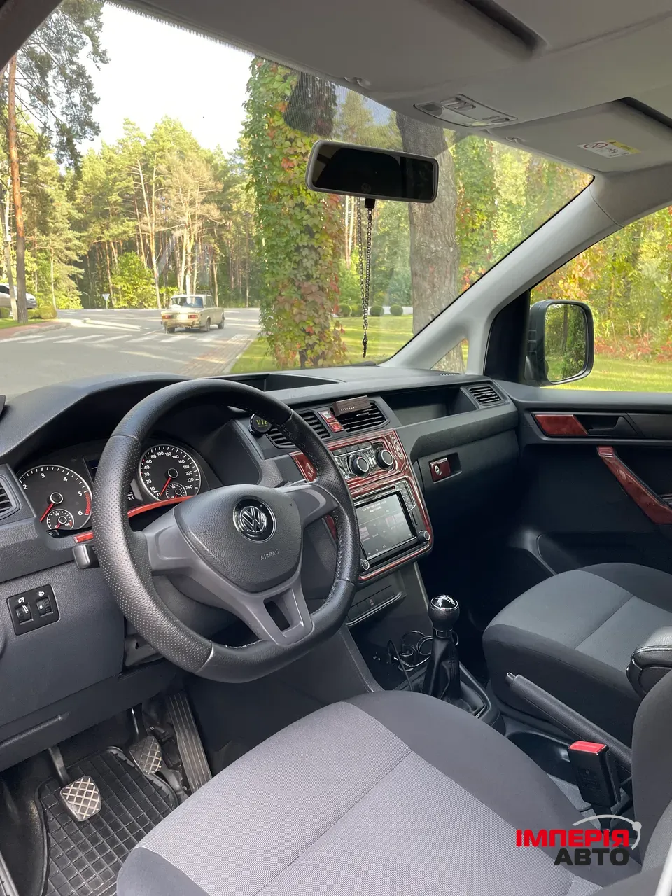 Volkswagen Caddy - фото 12