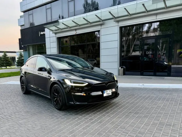 Tesla Model X - фото 3