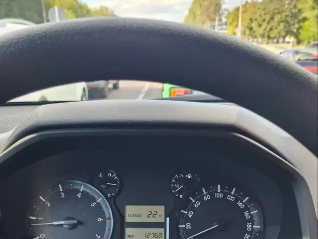 Toyota Land Cruiser Prado - фото 2