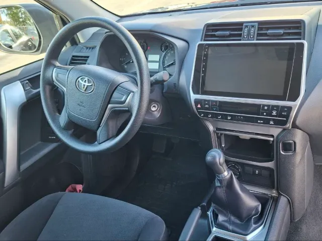Toyota Land Cruiser Prado - фото 4