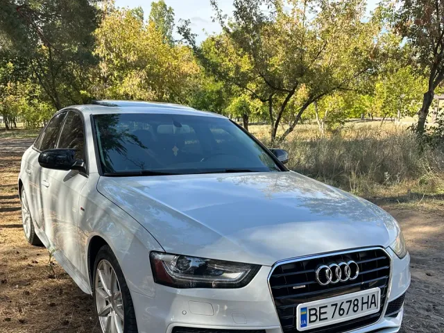 Audi A4 - фото 5