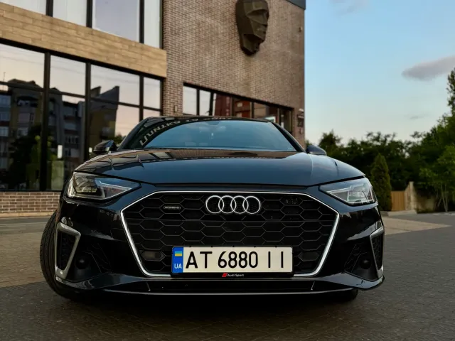 Audi A4 - фото 3