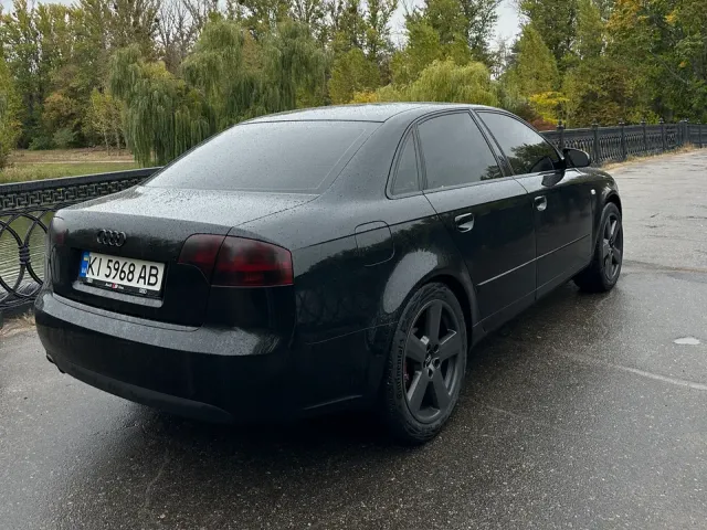Audi A4 - фото 3