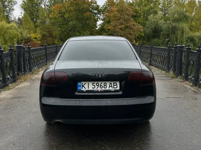 Audi A4 - фото 4