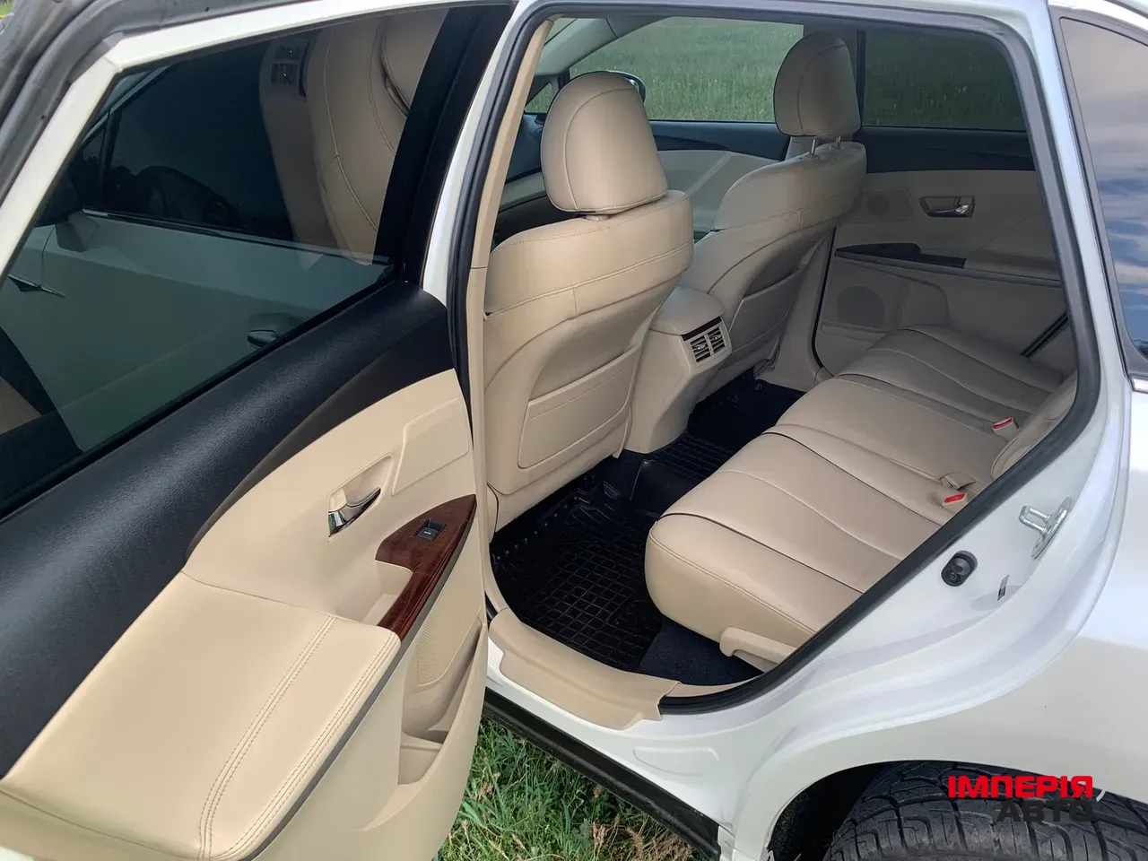 Toyota Venza - фото 7