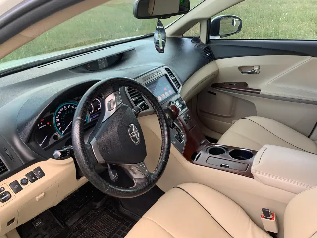 Toyota Venza - фото 4
