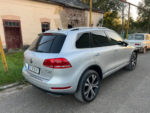 Volkswagen Touareg - фото 3
