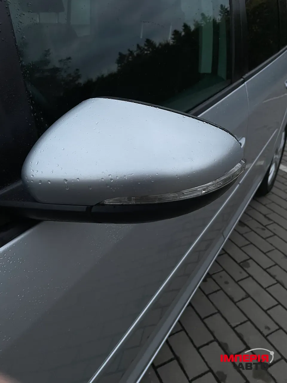 Volkswagen Touran - фото 4