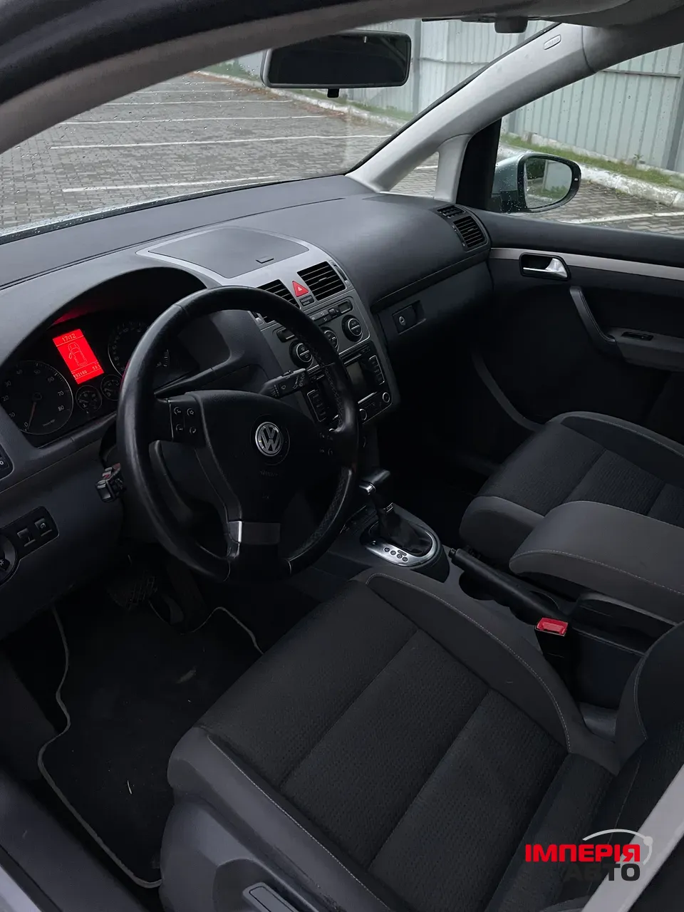 Volkswagen Touran - фото 9