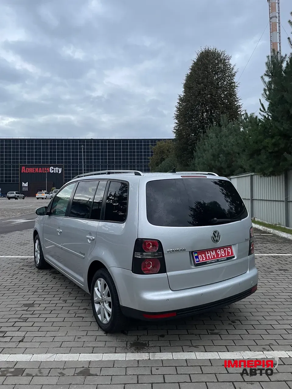 Volkswagen Touran - фото 7