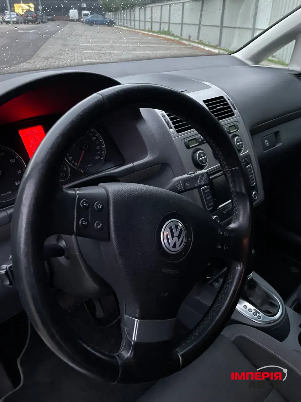 Volkswagen Touran - фото 17
