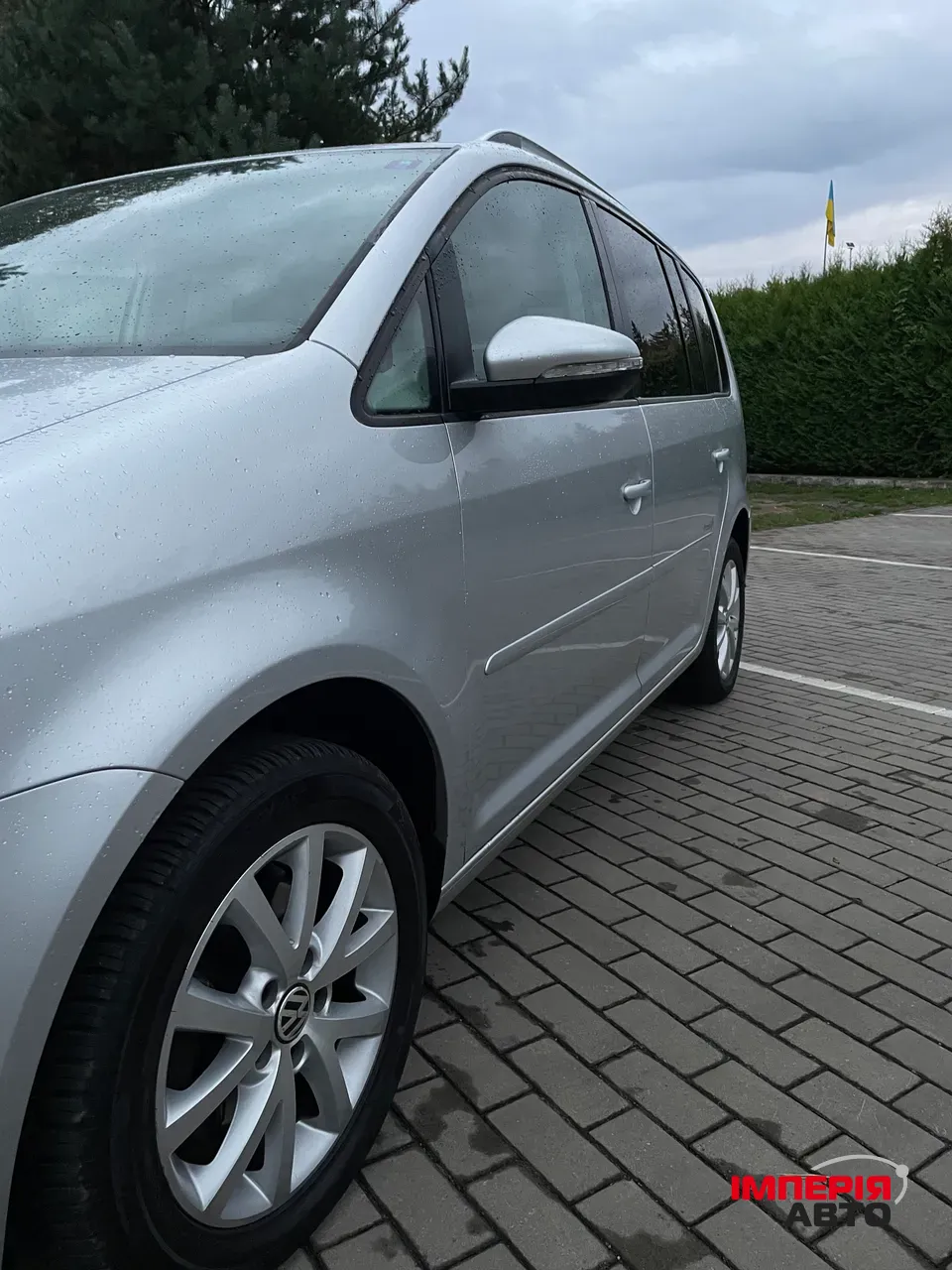 Volkswagen Touran - фото 3