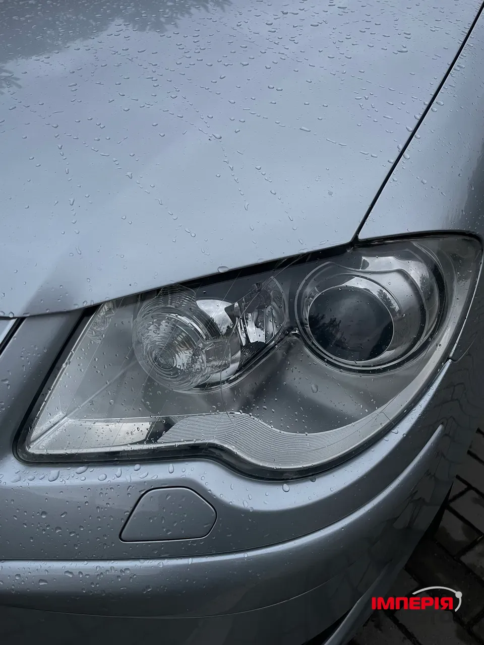 Volkswagen Touran - фото 2