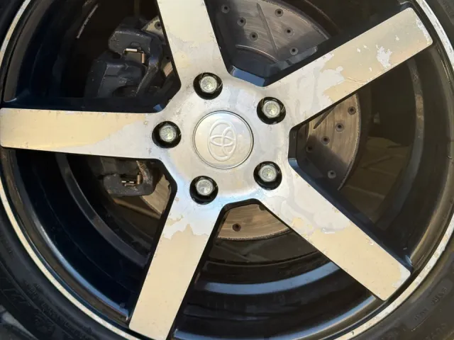Toyota Camry - фото 4
