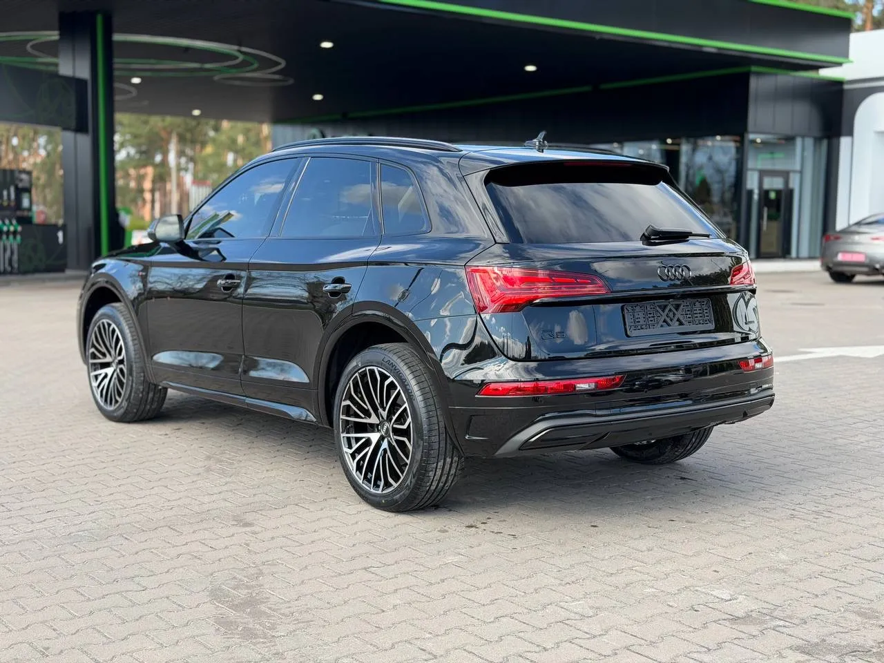 Audi Q5 - фото 17