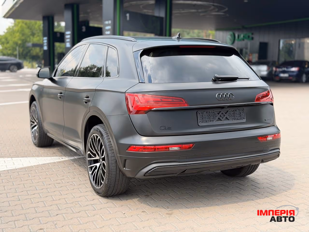 Audi Q5 - фото 17