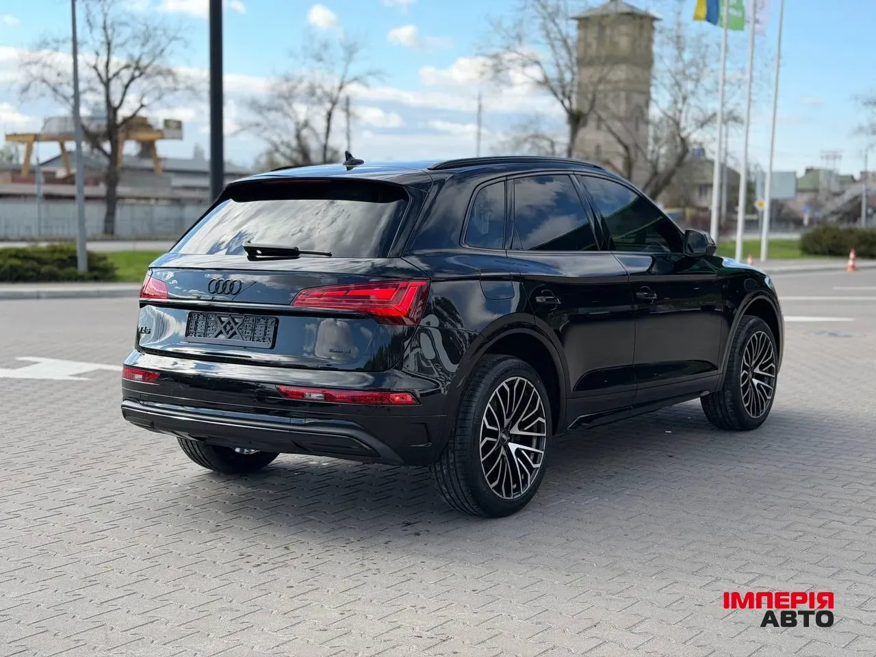 Audi Q5 - фото 15