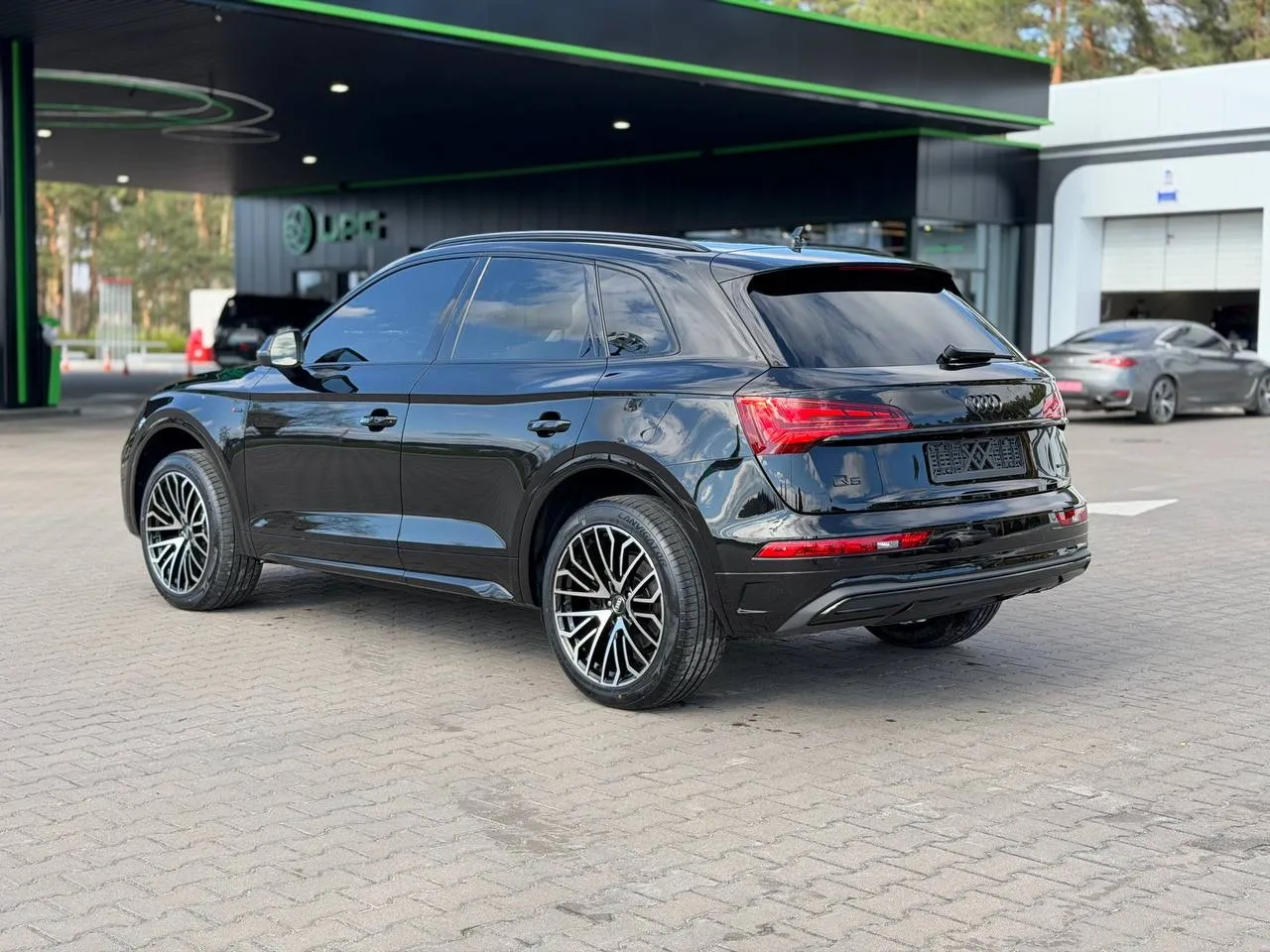 Audi Q5 - фото 16