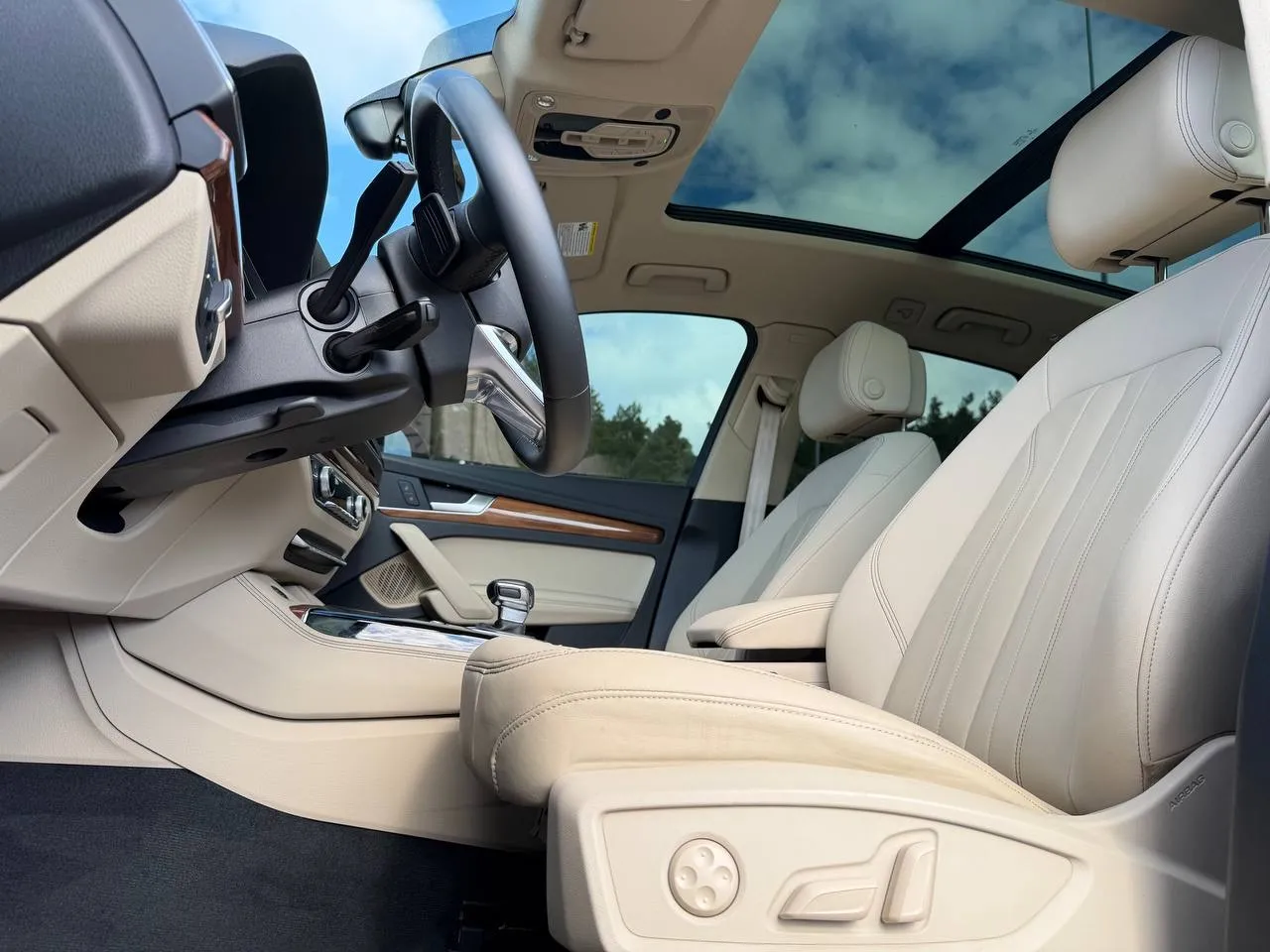 Audi Q5 - фото 26