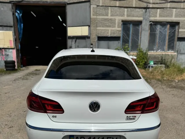 Volkswagen Passat CC - фото 4