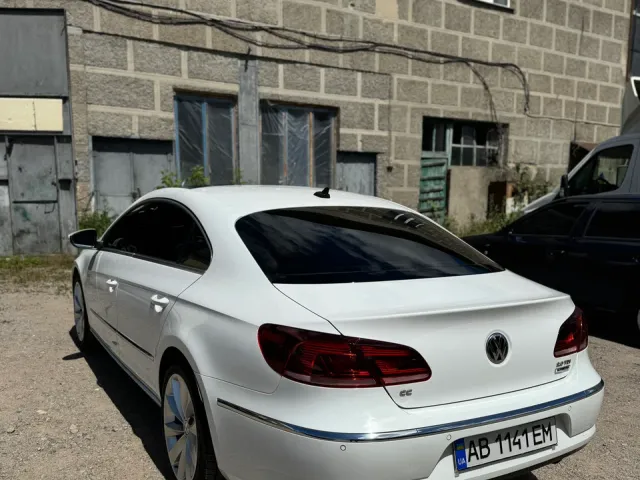 Volkswagen Passat CC - фото 2