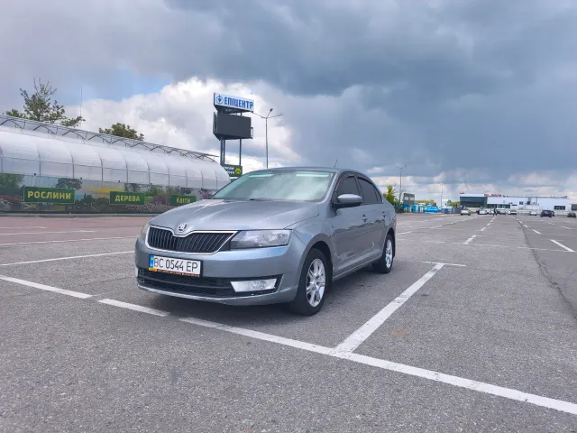 Skoda Rapid - фото 1