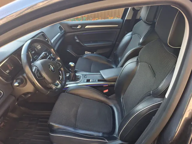 Renault Megane - фото 3