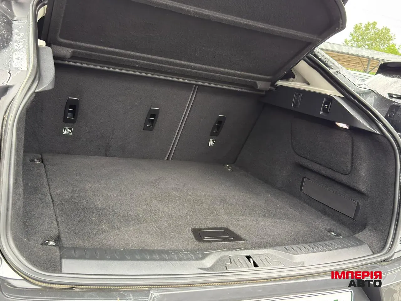 Jaguar I-Pace - фото 16