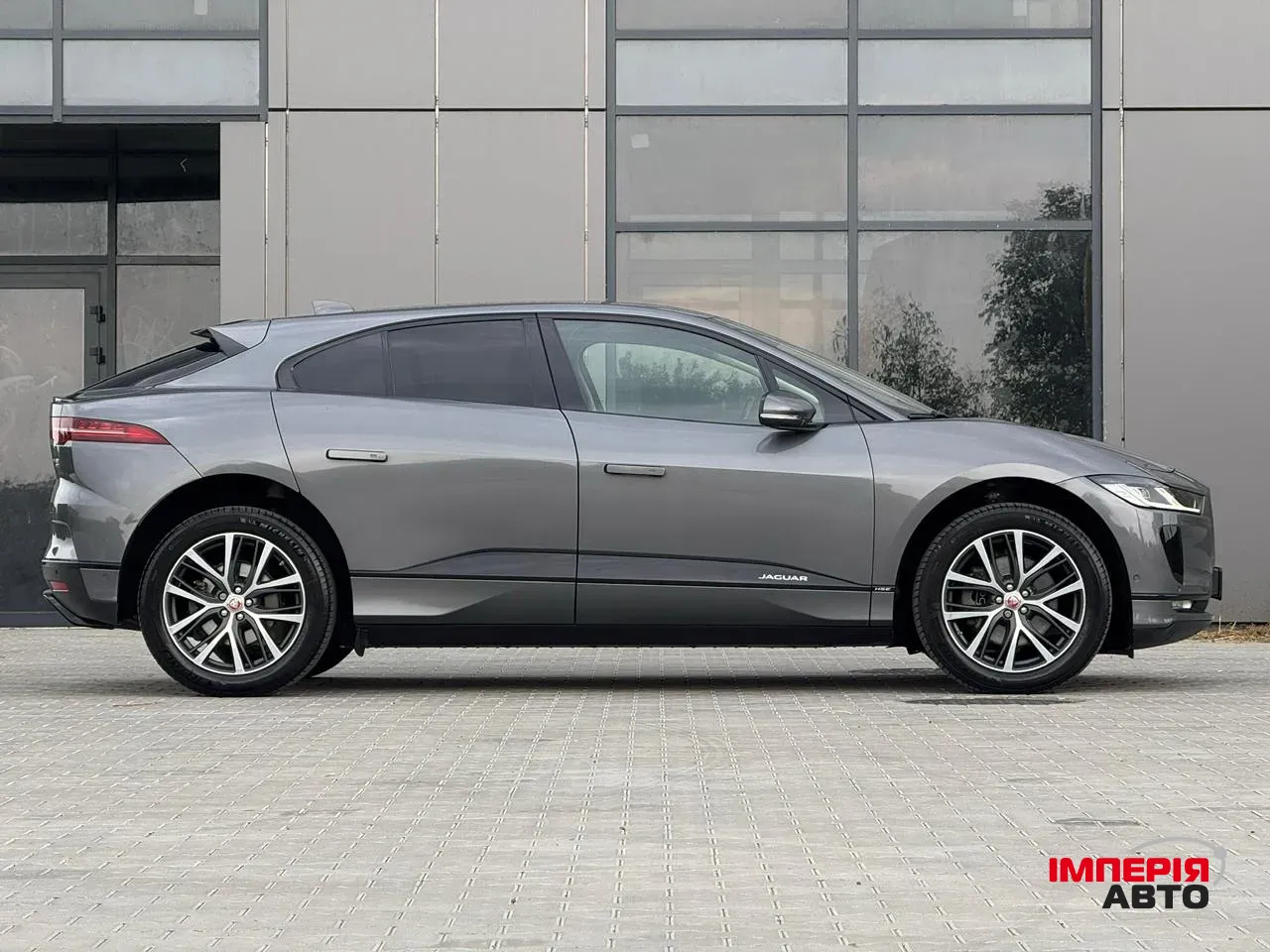 Jaguar I-Pace - фото 6