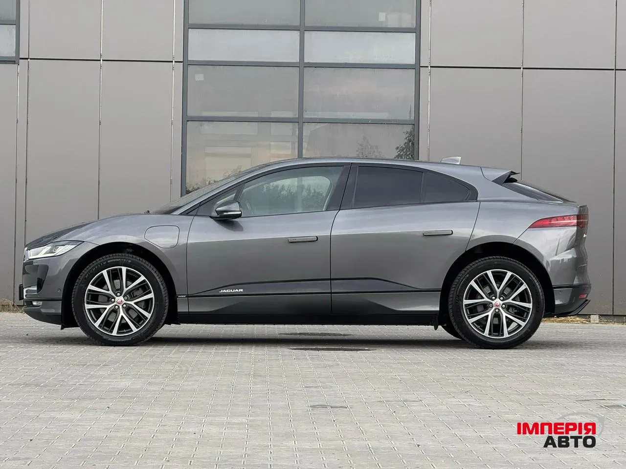 Jaguar I-Pace - фото 5