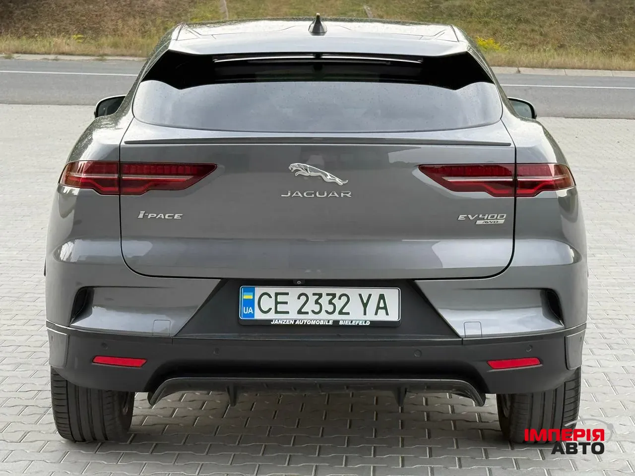 Jaguar I-Pace - фото 8