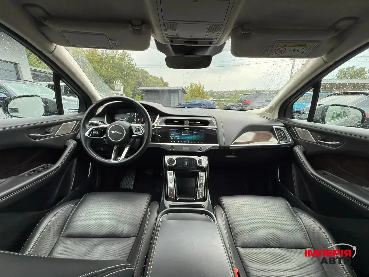 Jaguar I-Pace - фото 13