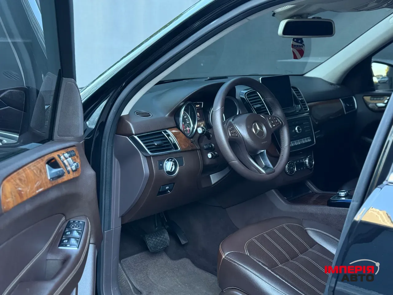 Mercedes-Benz GLE - фото 17