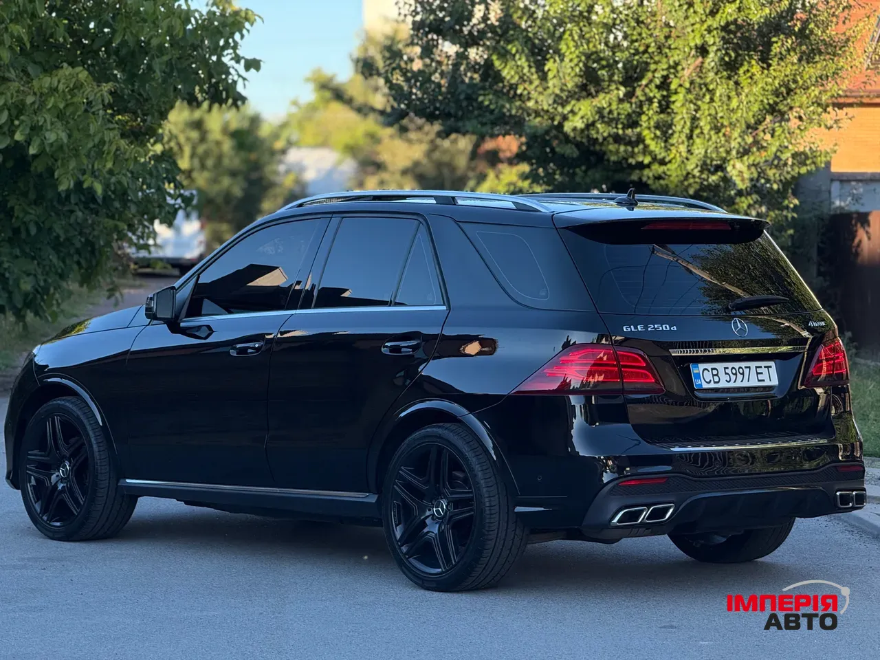 Mercedes-Benz GLE - фото 1