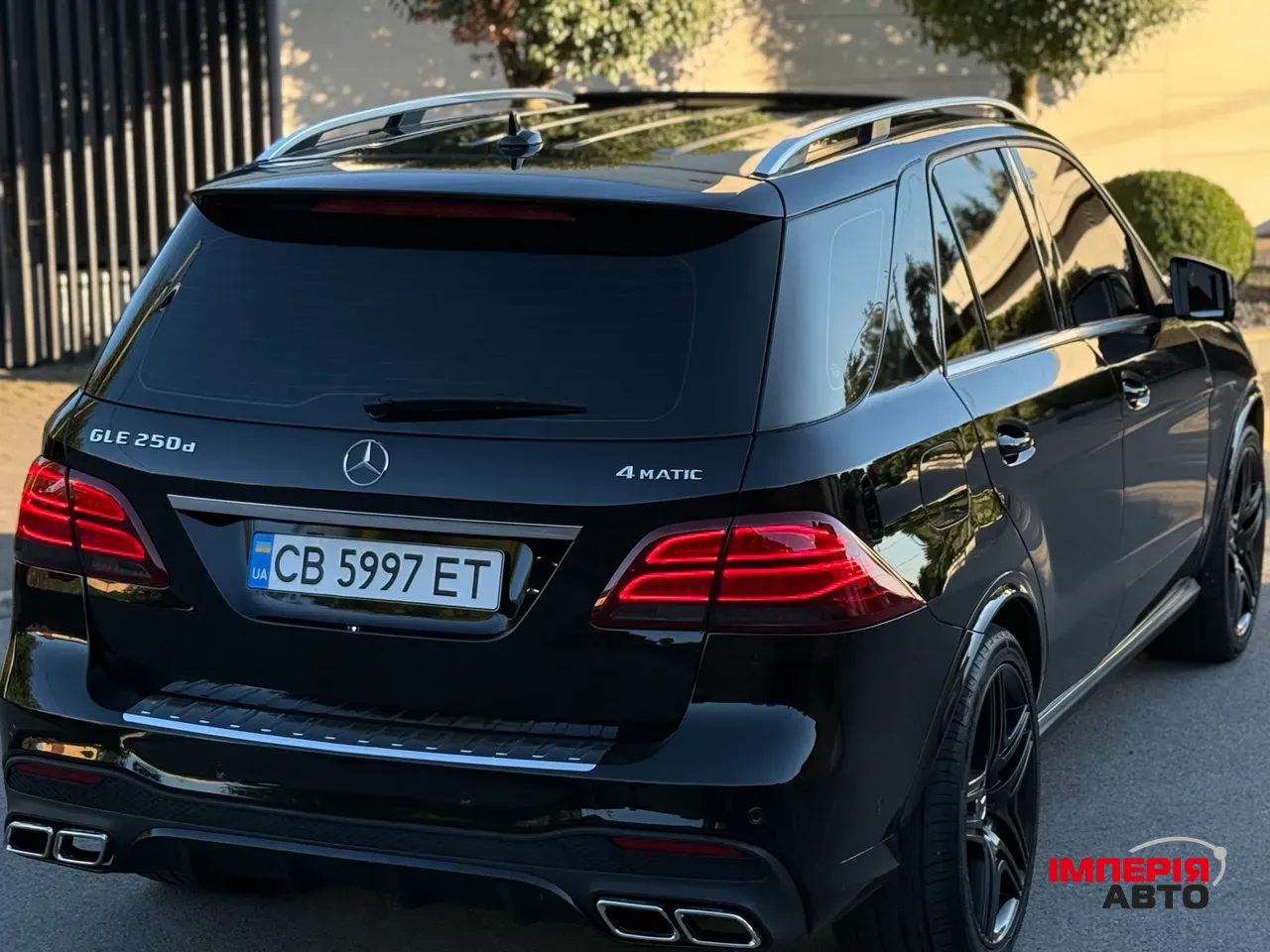 Mercedes-Benz GLE - фото 9