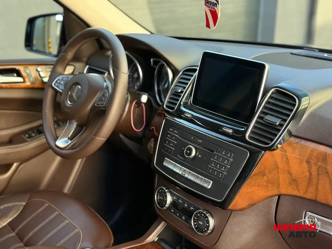 Mercedes-Benz GLE - фото 22