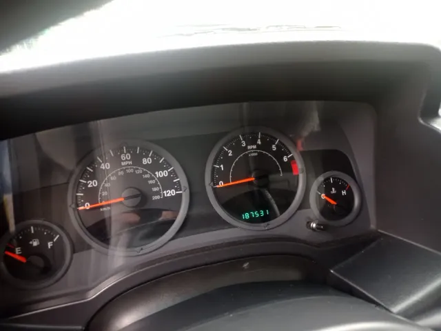 Jeep Compass - фото 3