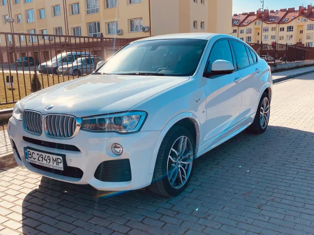 BMW X4 - фото 2