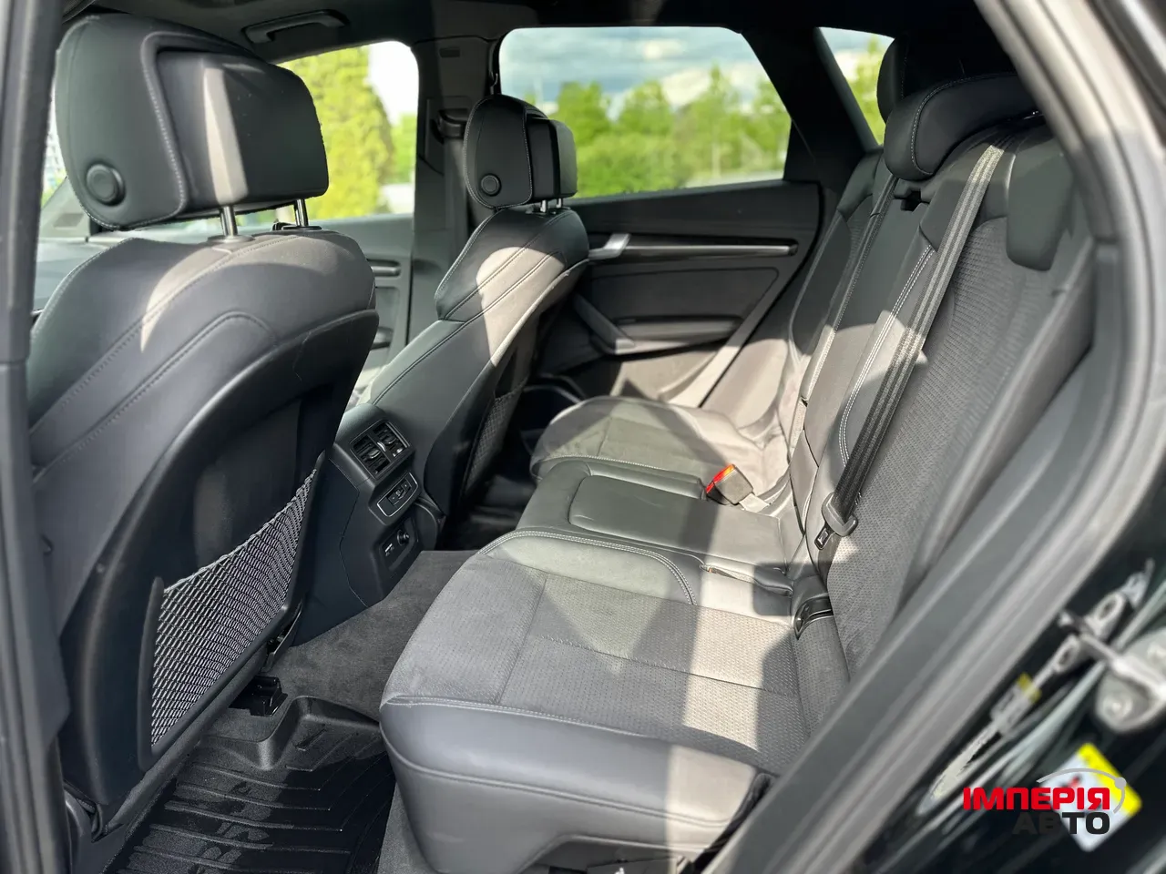 Audi SQ5 - фото 8