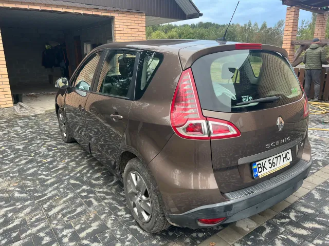 Renault Scenic - фото 3